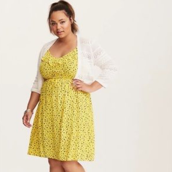 torrid Dresses & Skirts - Torrid 1 Yellow Micro Floral Summer Dress